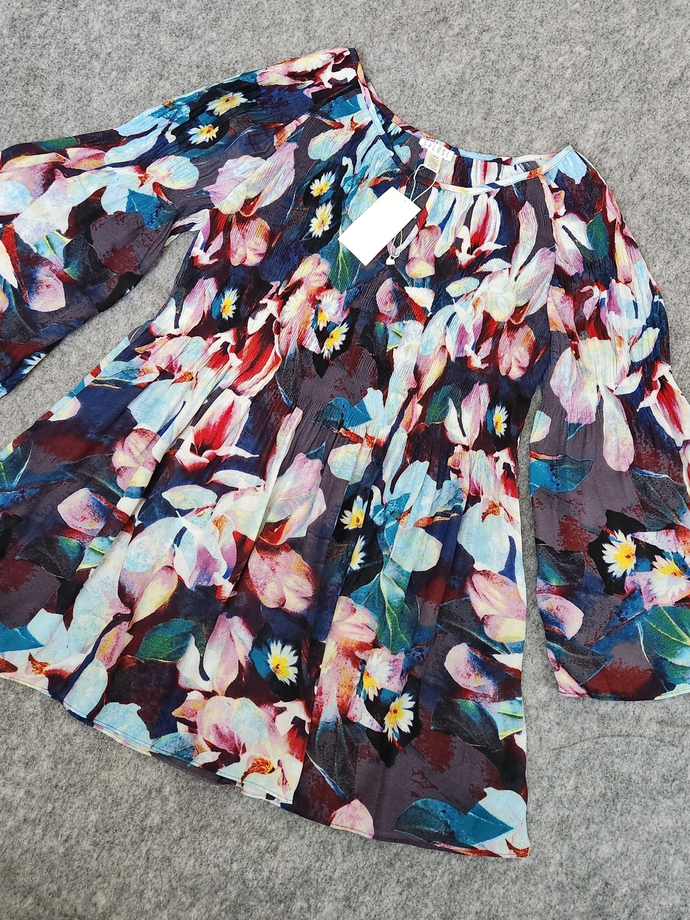 NWT Spense Bell Sleeve Smocked Blouse Top Women's L Blue Floral Babydoll Fairy